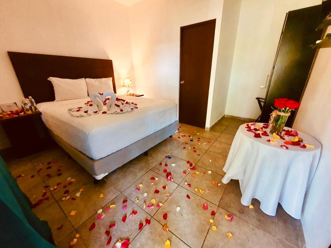 Hotel Jardin De Las Marias Suchitoto ภายนอก รูปภาพ
